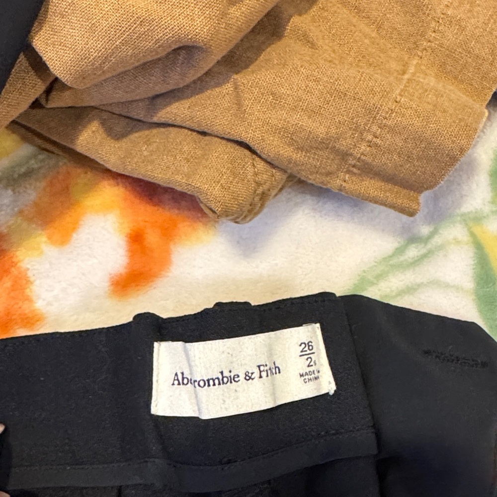 Abercrombie & Fitch Classic Pleated Black Trousers